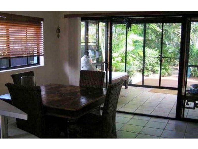 24 Cypress Terrace, Palm Beach QLD 4221