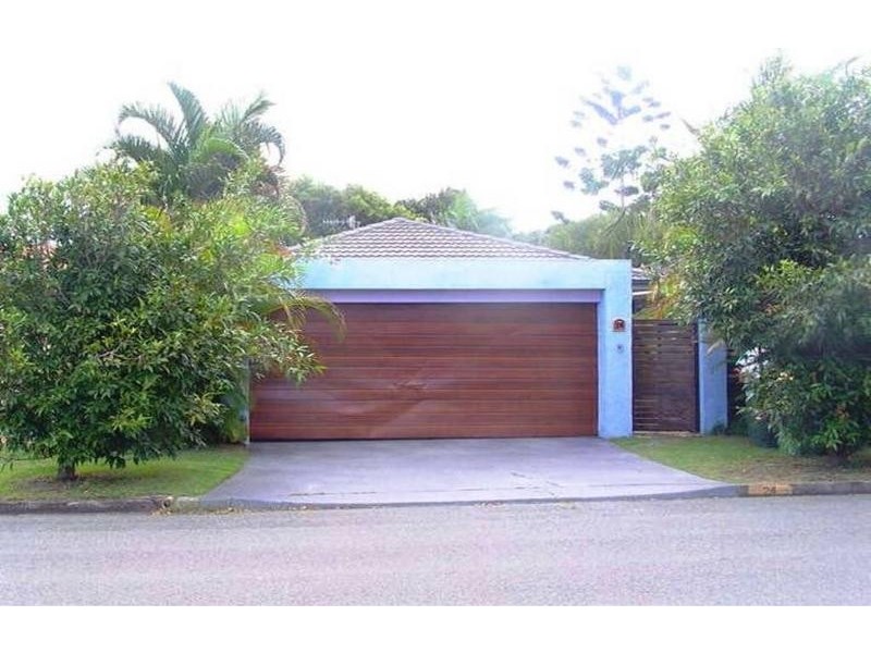 24 Cypress Terrace, Palm Beach QLD 4221