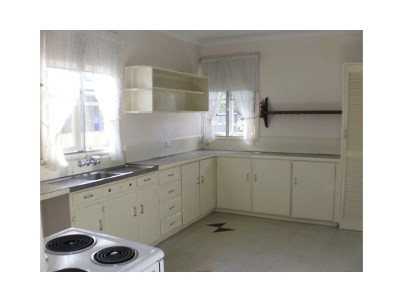 44 Palm Beach Avenue, Palm Beach QLD 4221