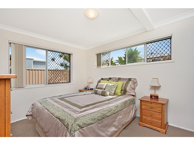 1/40 Cypress Terrace, Palm Beach QLD 4221