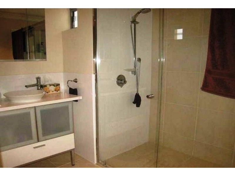 8/61 Tallebudgera Drive, Palm Beach QLD 4221