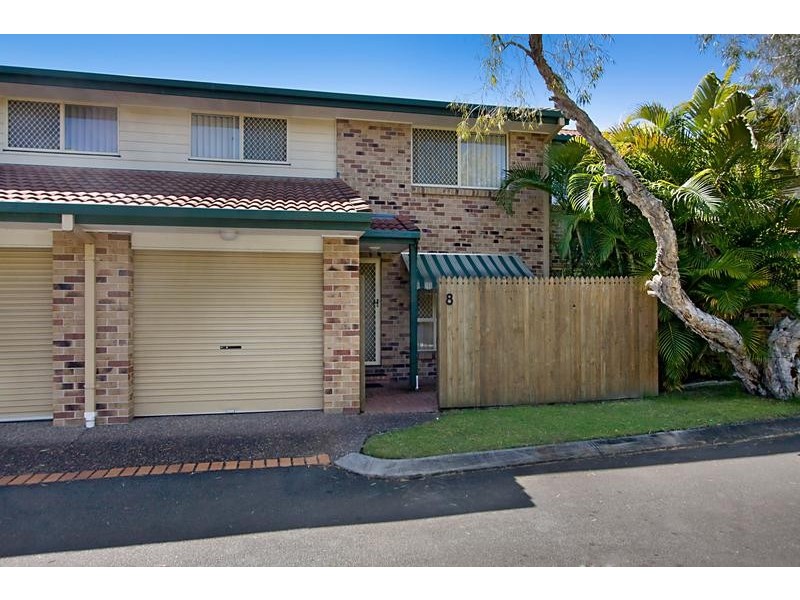 8/18 Bottlewood Court, Burleigh Waters QLD 4220