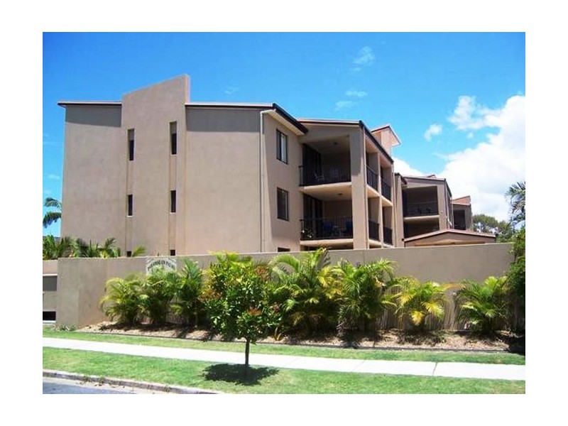 2/4 Mawarra Street, Palm Beach QLD 4221