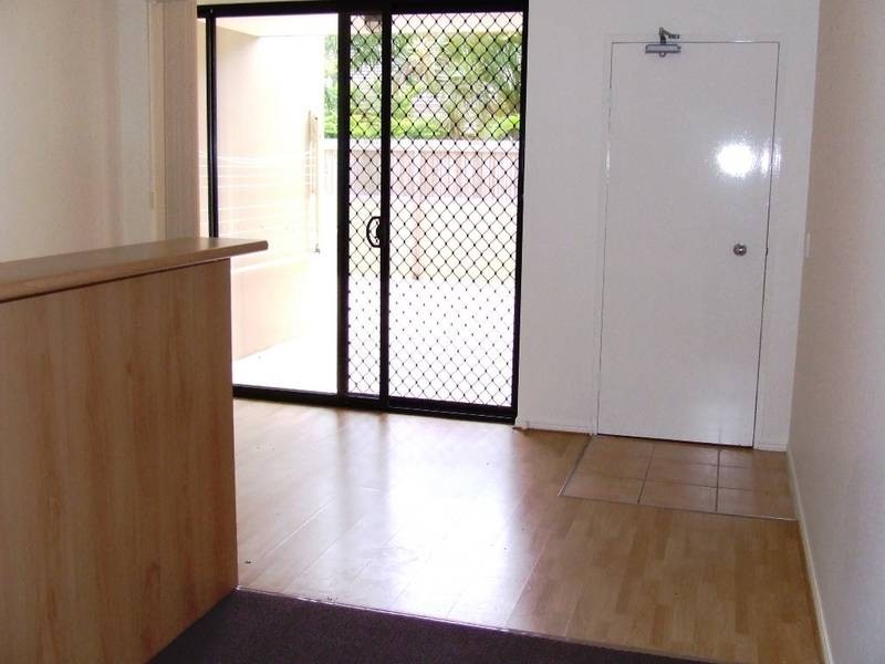 2/4 Mawarra Street, Palm Beach QLD 4221