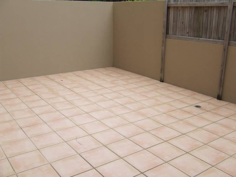 2/4 Mawarra Street, Palm Beach QLD 4221