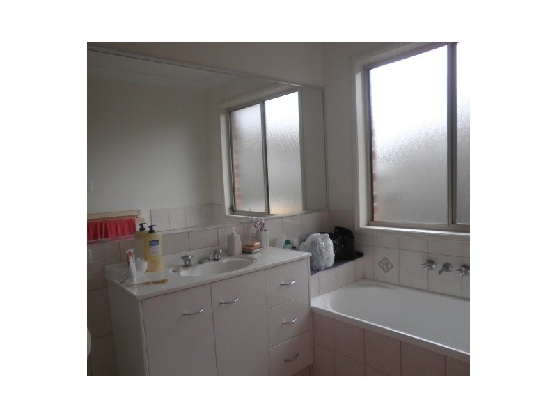 79 Silverglade Drive, Elanora QLD 4221