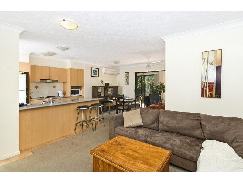 8/79-83 Townson Avenue, Palm Beach QLD 4221