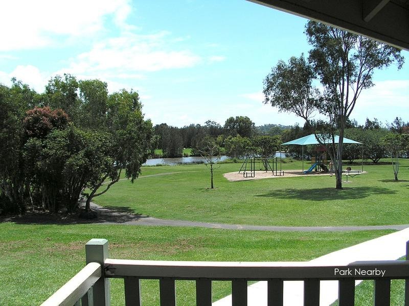 42 Tussock Crescent, Elanora QLD 4221