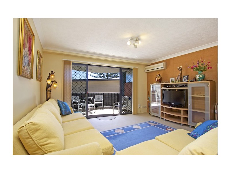 8/1064 Gold Coast Highway, Palm Beach QLD 4221