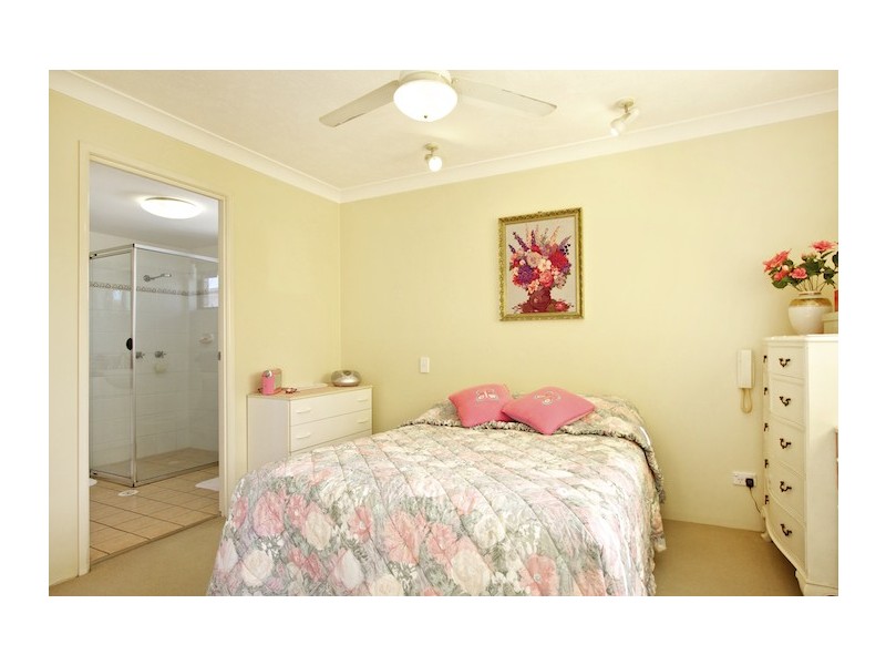 8/1064 Gold Coast Highway, Palm Beach QLD 4221