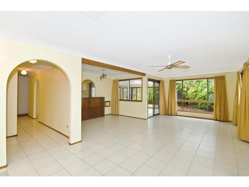 5 Ellioh Court, Elanora QLD 4221