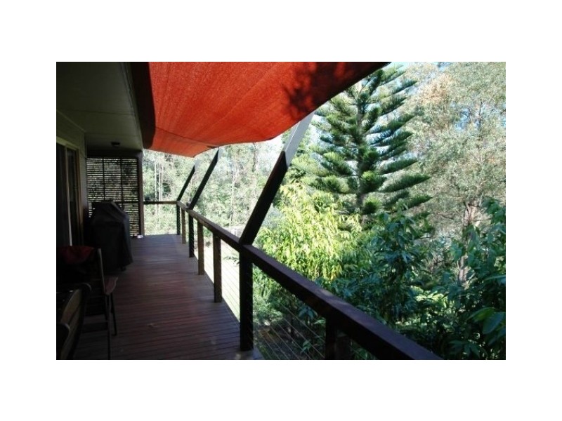 27 Fenton Drive, Tallebudgera QLD 4228