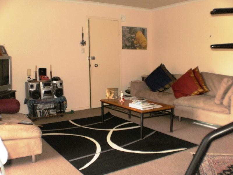 4/5 Rolan Court, Palm Beach QLD 4221