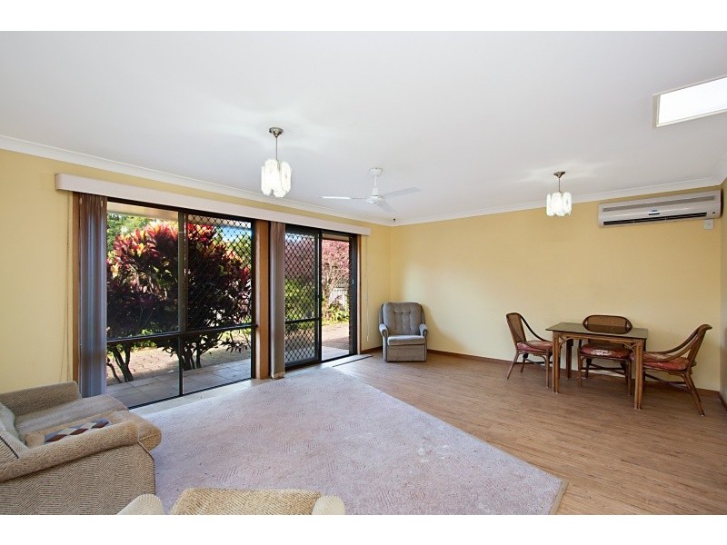 2/32 Guineas Creek Road, Currumbin Waters QLD 4223