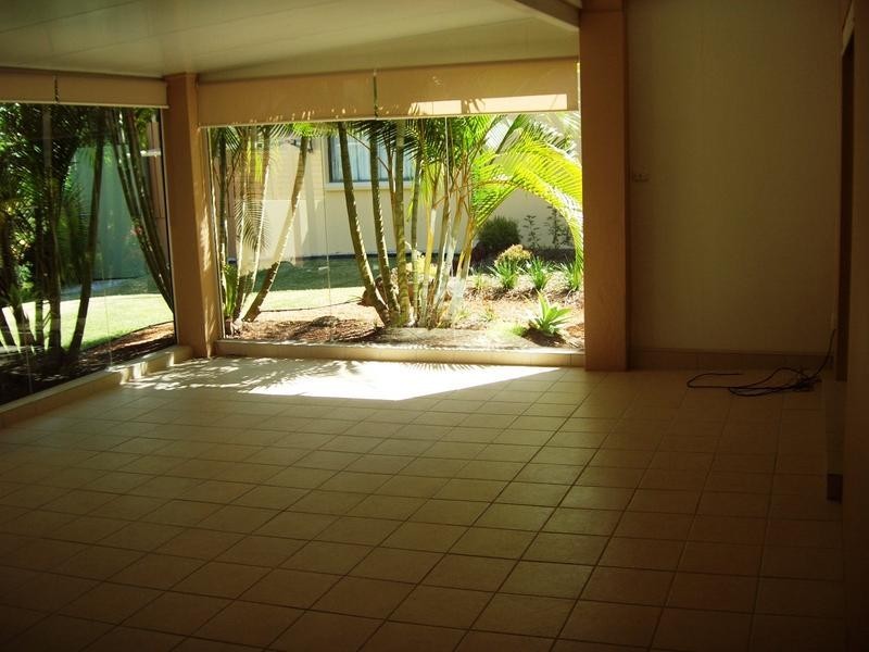 1/6 Wisteria Court, Tallebudgera Valley QLD 4228