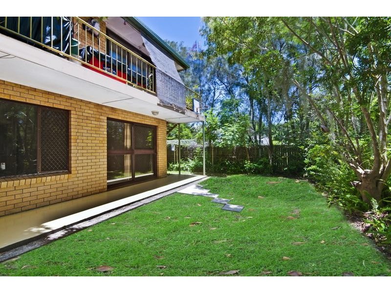 2/7 Tallebudgera Drive, Palm Beach QLD 4221