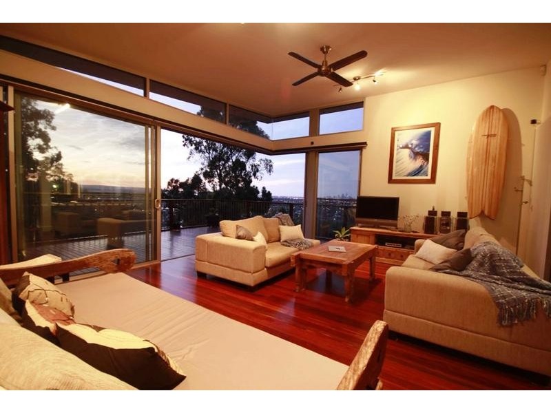 34 Wairoo Street, Burleigh Heads QLD 4220