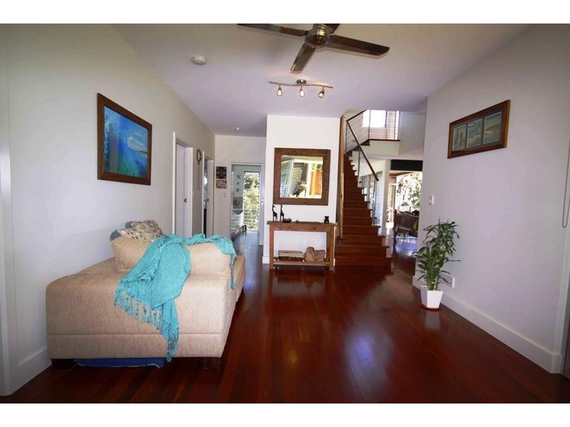 34 Wairoo Street, Burleigh Heads QLD 4220