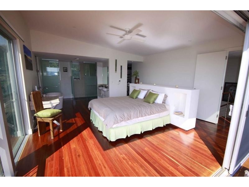 34 Wairoo Street, Burleigh Heads QLD 4220