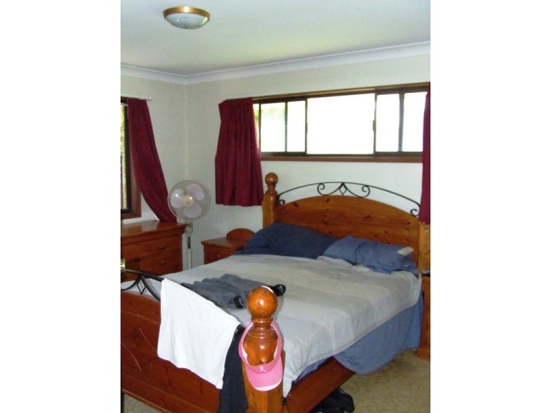 18 Linum Street, Palm Beach QLD 4221