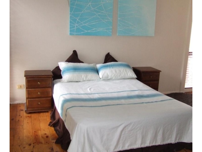 8 Glentrees Grove, Currumbin Waters QLD 4223