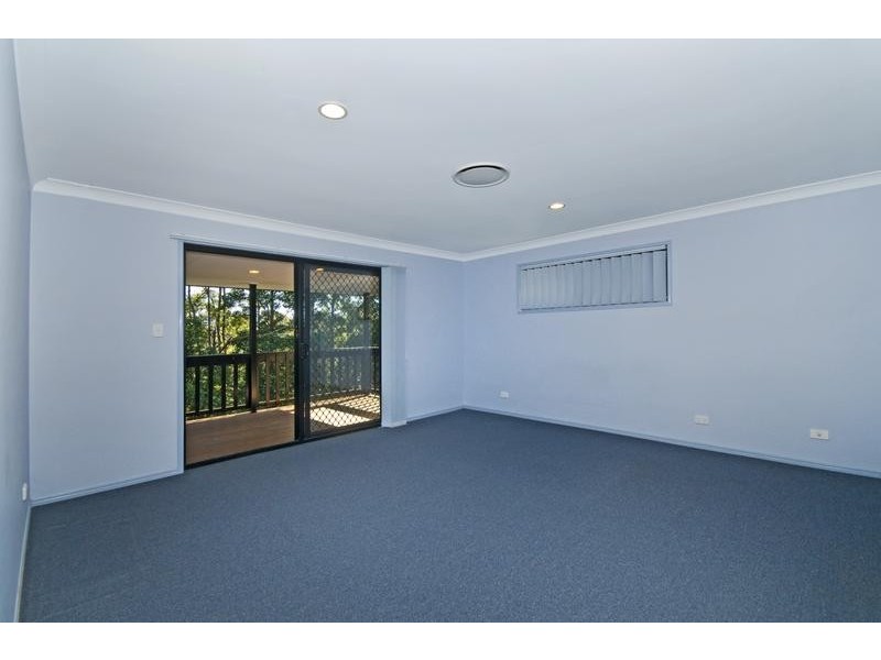 64 Forest Drive, Elanora QLD 4221