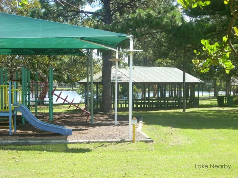 2/9 Molucca Avenue, Palm Beach QLD 4221