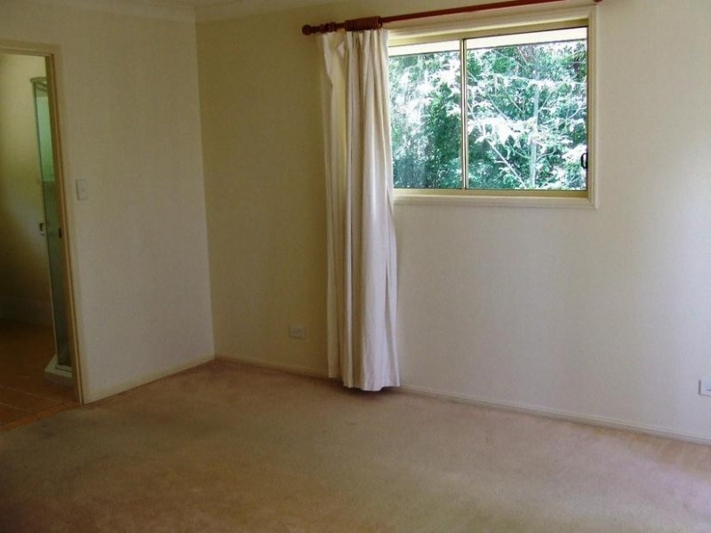 2 Cowell Drive, Burleigh Heads QLD 4220