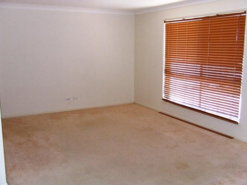 2 Cowell Drive, Burleigh Heads QLD 4220