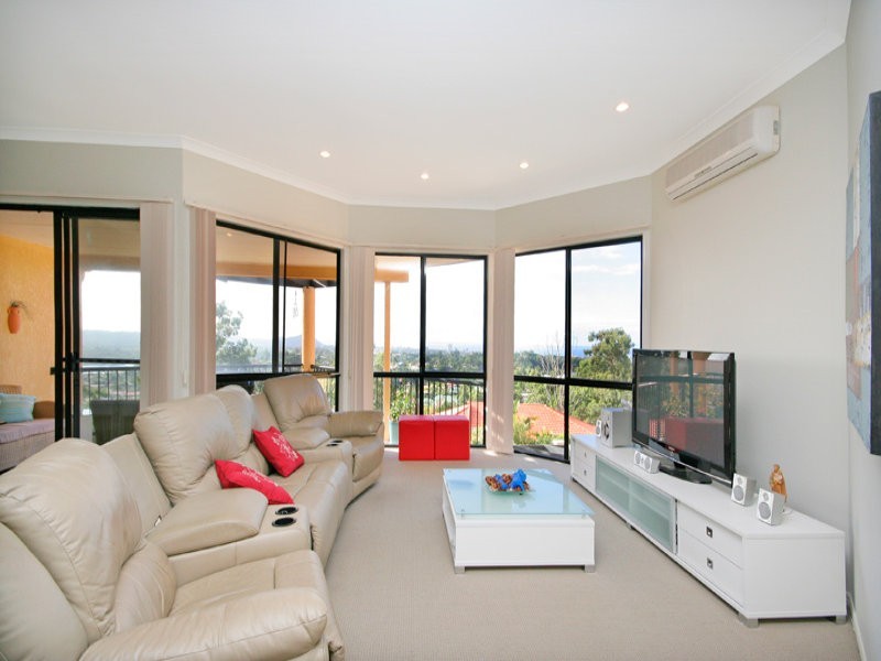 5/67 Doubleview Drive, Elanora QLD 4221