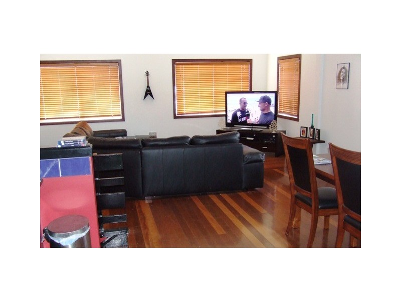 2/28 Twenty Seventh Avenue, Palm Beach QLD 4221