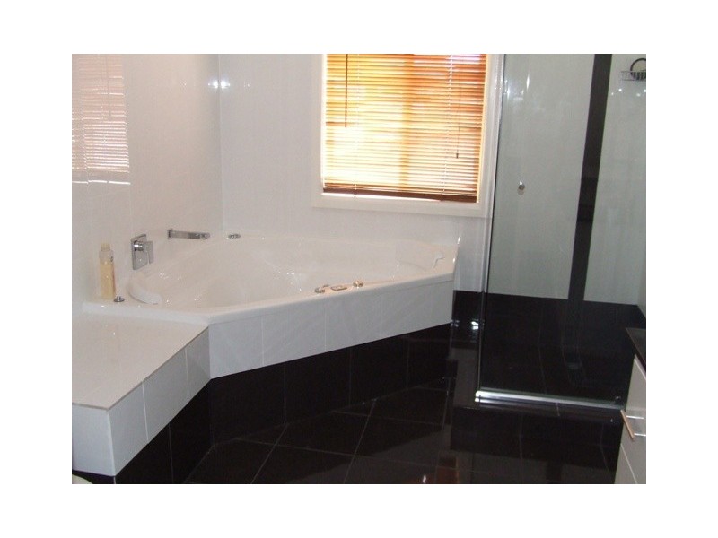 2/28 Twenty Seventh Avenue, Palm Beach QLD 4221