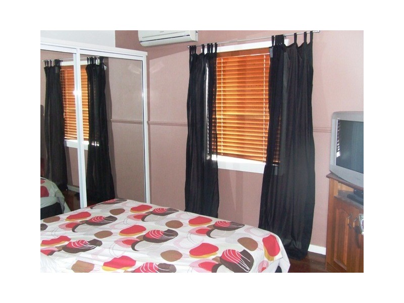 2/28 Twenty Seventh Avenue, Palm Beach QLD 4221