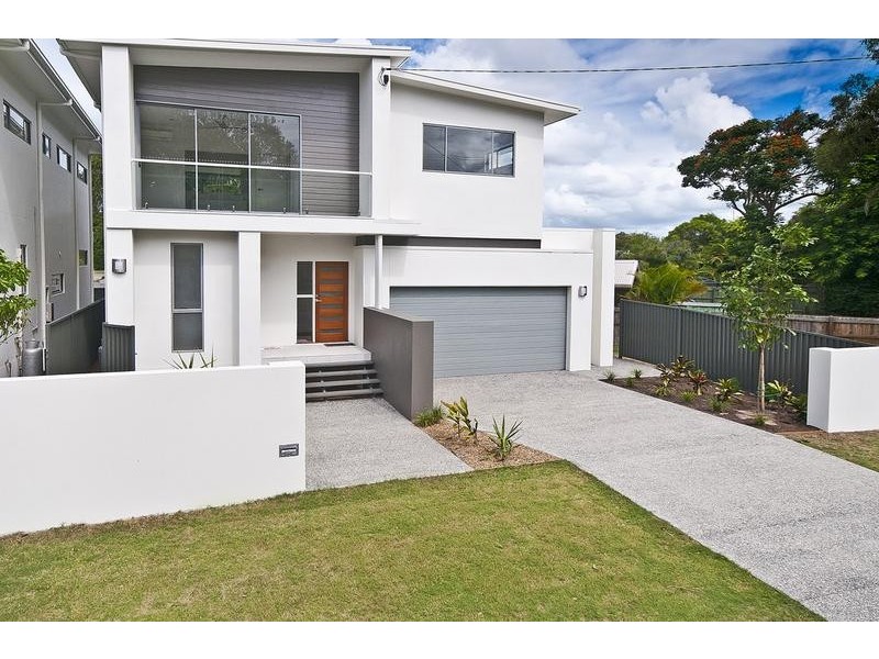 2/1 Currumbin Creek Road, Currumbin QLD 4223