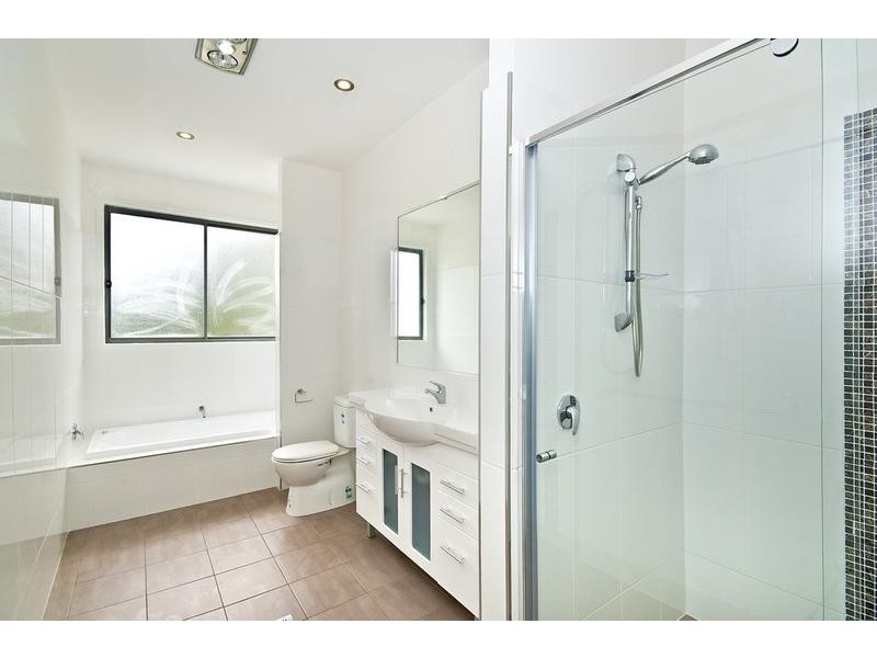2/1 Currumbin Creek Road, Currumbin QLD 4223