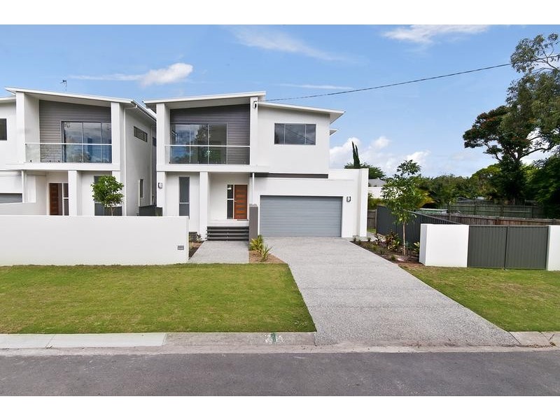 2/1 Currumbin Creek Road, Currumbin QLD 4223