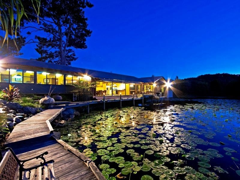 33 Dungogie Drive, Tallebudgera QLD 4228