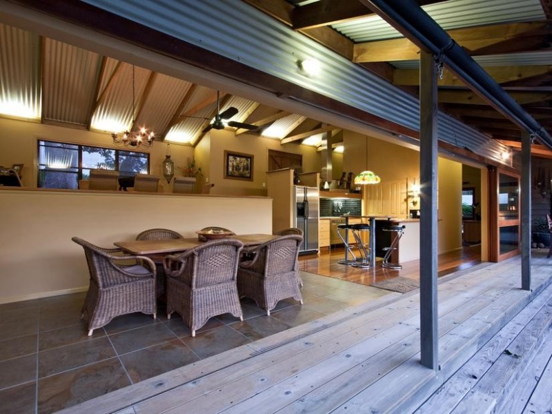 33 Dungogie Drive, Tallebudgera QLD 4228