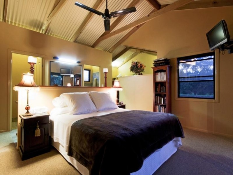 33 Dungogie Drive, Tallebudgera QLD 4228