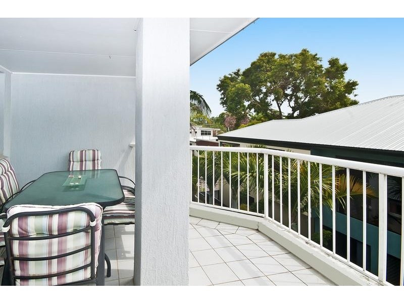 8/57 Leyte Avenue, Palm Beach QLD 4221