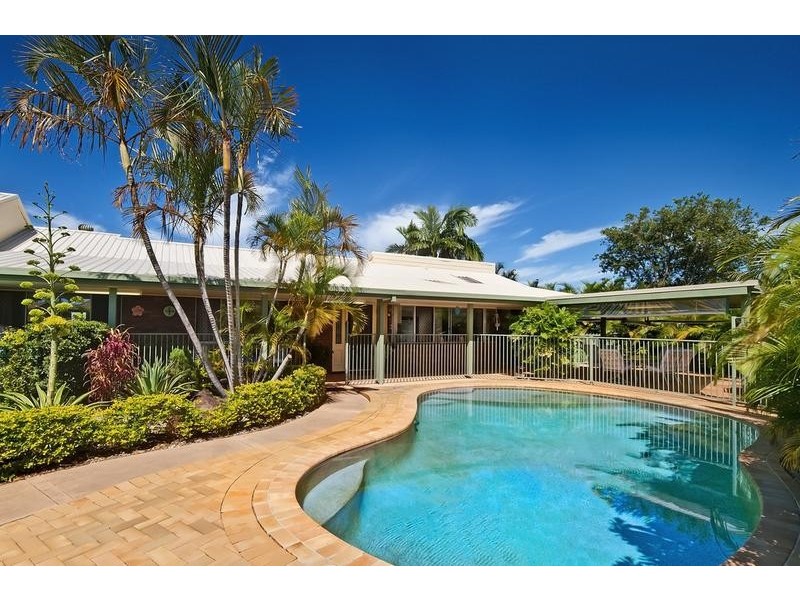 16 Bergamont Street, Elanora QLD 4221