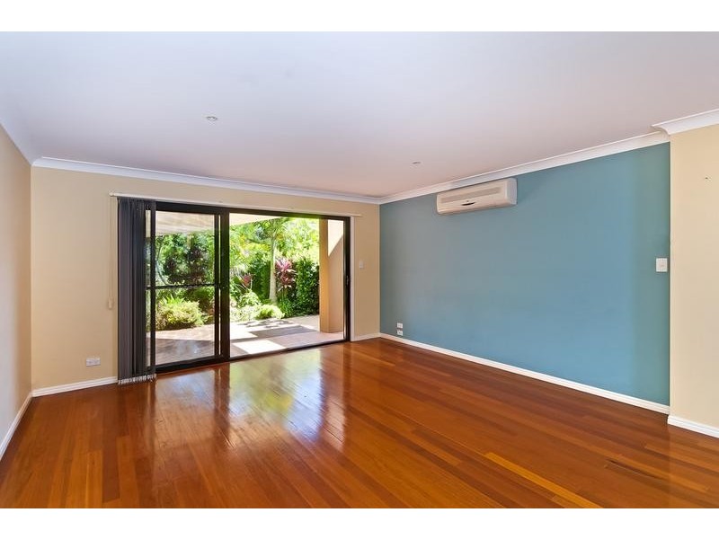 2/40 Leyte Avenue, Palm Beach QLD 4221