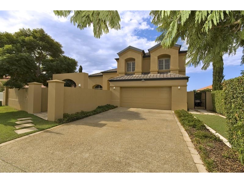 19 Julatten Drive, Robina QLD 4226