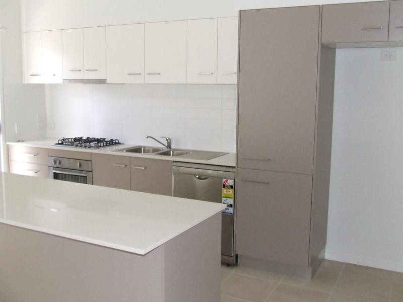 6 Jurien Crescent, Varsity Lakes QLD 4227
