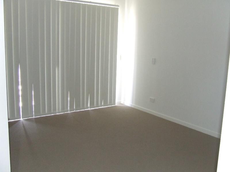 6 Jurien Crescent, Varsity Lakes QLD 4227