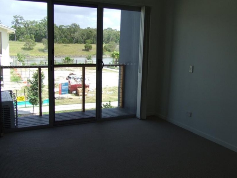 6 Jurien Crescent, Varsity Lakes QLD 4227