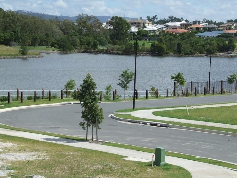 6 Jurien Crescent, Varsity Lakes QLD 4227