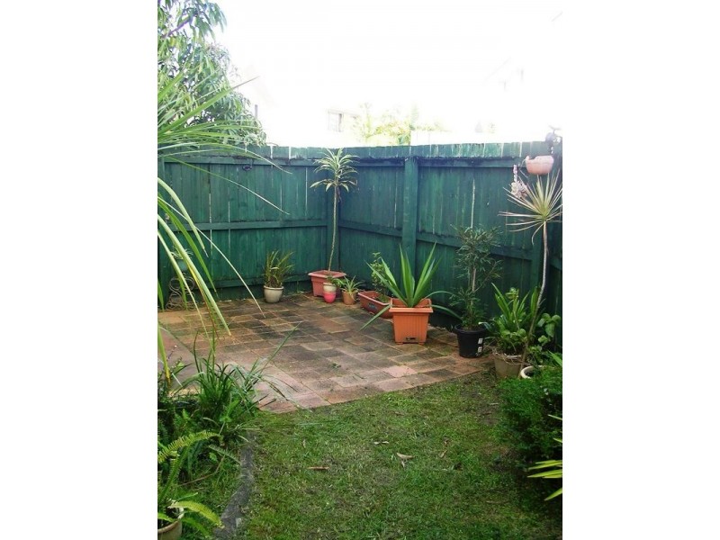 82/2 Coolgardie Street, Elanora QLD 4221