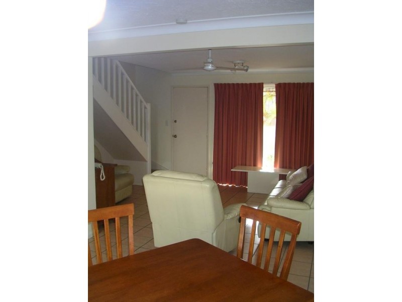 82/2 Coolgardie Street, Elanora QLD 4221