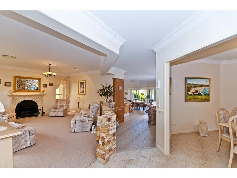 180 Tahiti Avenue, Palm Beach QLD 4221